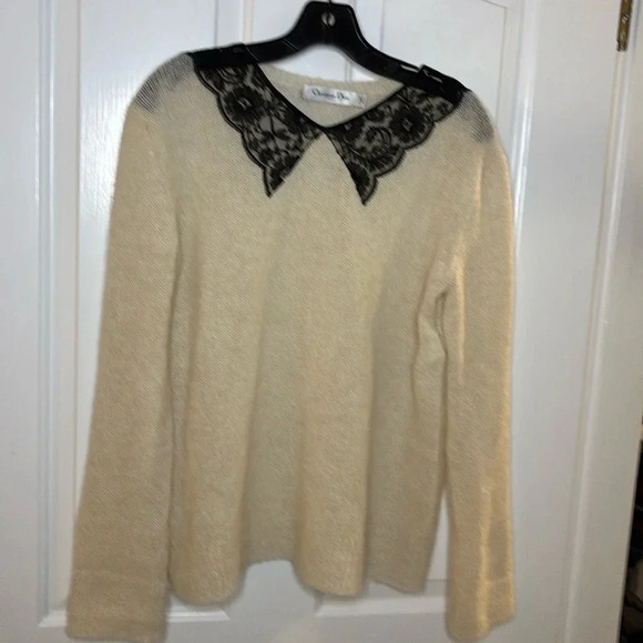 EUC DIOR womens ivory sweater with black lace inset collar size US6 - Picture 1 of 6